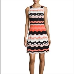 Trina Turk knit chevron dress M cotton